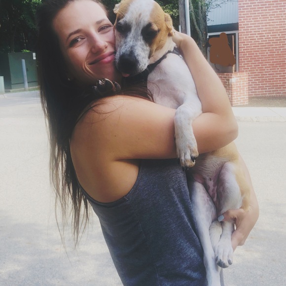 Meet your Posher, Ava - Picture 1 of 1